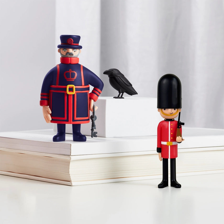 Beefeater &amp; Raven Figure Figures - Collectable Cities