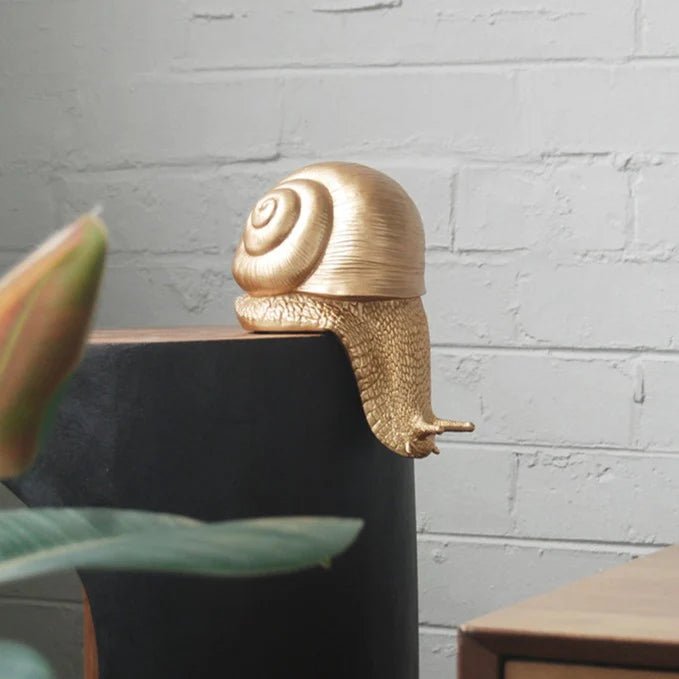 Crawling Shelf Snail - White Moose - Ruby's Home Store