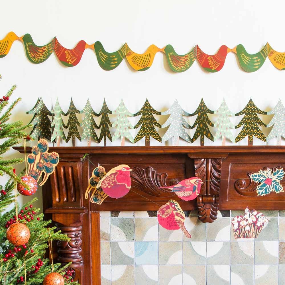 East End Press Christmas Hedgerow Garland - Ruby's Home Store