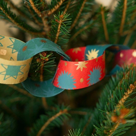 East End Press Festive Paper Chain Kit - Ruby's Home Store