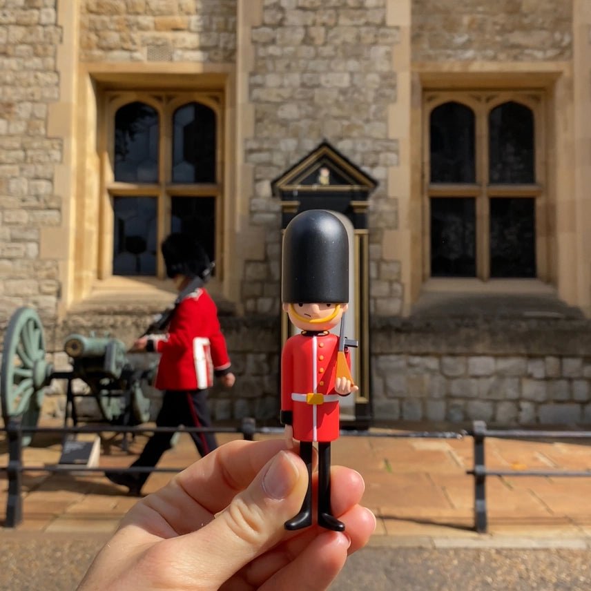 London Guard Figure - Collectable Cities - Ruby&