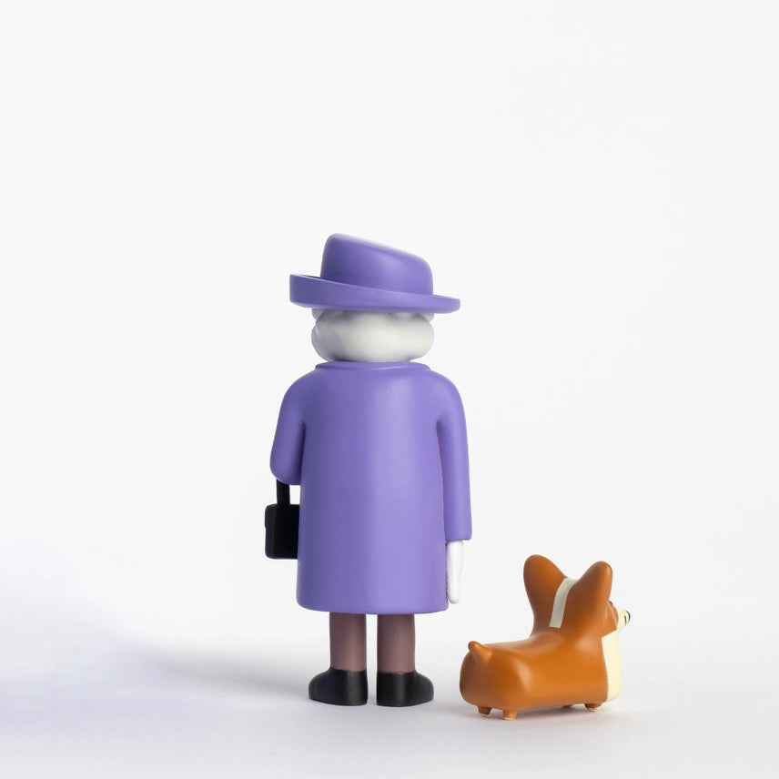Queen Elizabeth &amp; Royal Corgi Figures - Purple - Collectable Cities