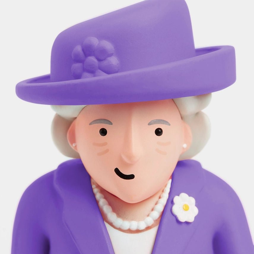 Queen Elizabeth &amp; Royal Corgi Figures - Purple - Collectable Cities - Ruby&