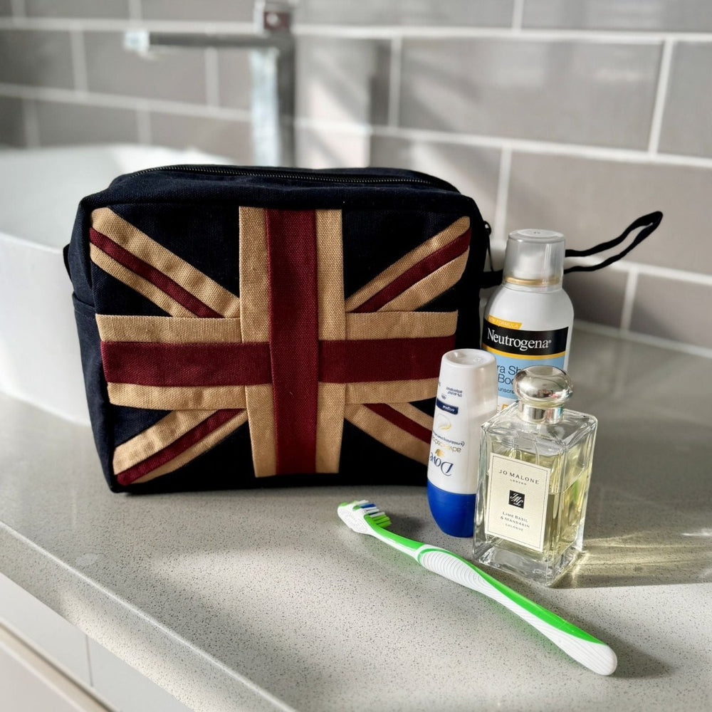 Union Jack Wash Bag - Ruby's Home Store
