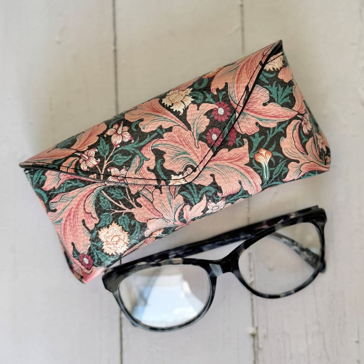William Morris Glasses Case - Ruby&