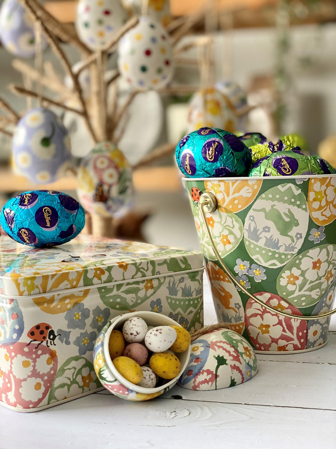 Emma Bridgewater Easter Egg Hunt Biscuit Tin - Rubys Home Store 